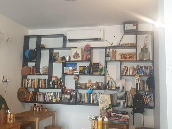 Seven Monks Cafe